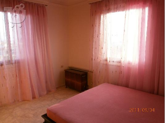 ENOIKIAZETAI STUDIO
