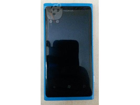 PoulaTo: Nokia Lumia 800