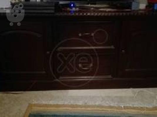 Έπιπλα σαλονιού και κρεβατοκάμαρας
