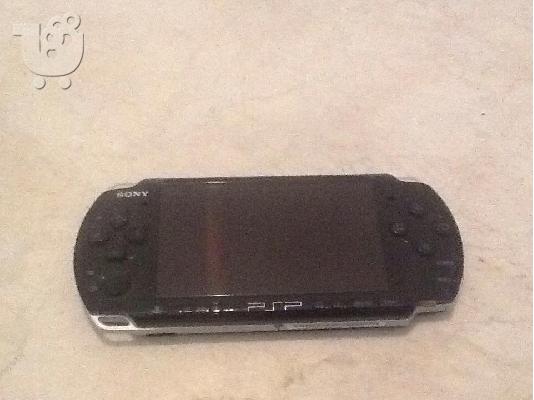 PoulaTo: PSP 2000 (plus 3 games)
