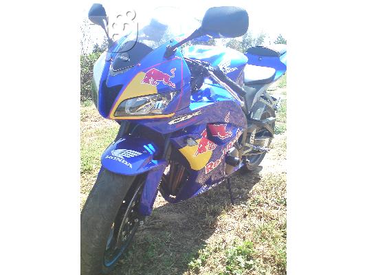 HONDA CBR 600 RR 