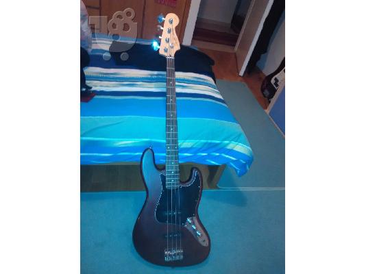 PoulaTo: FENDER Squier Standard Jazz Bass