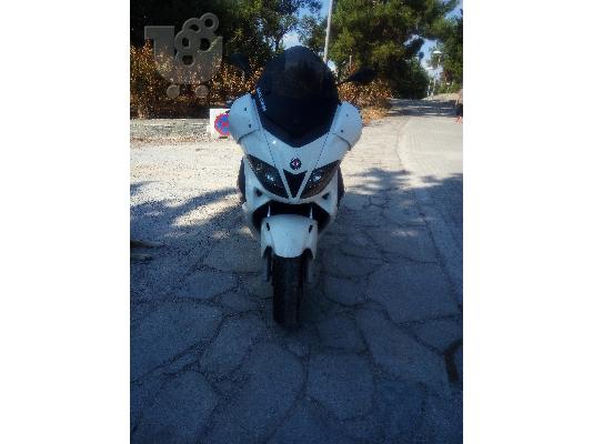 PoulaTo: GILERA Nexus 250 €3 '08