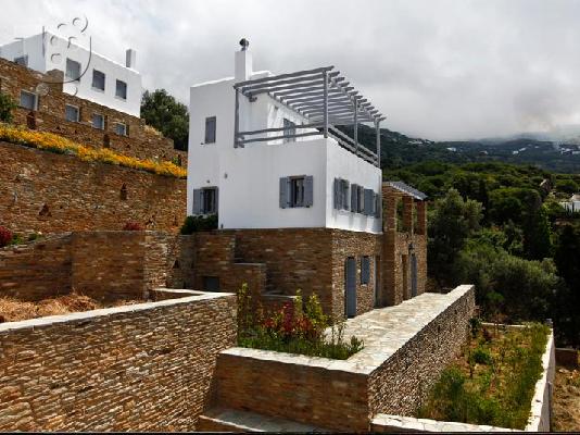 Πωλείται μεζονέτα 160 τ.μ.