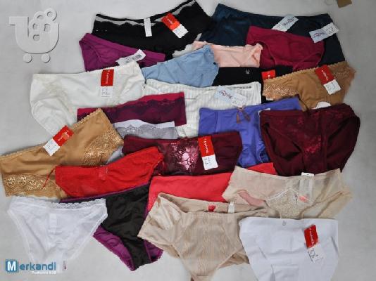 Stock Outlet Triumph Εσώρουχα στοκ