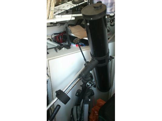 Newton model 114900 telescope