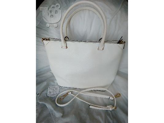τσαντα   GUESS