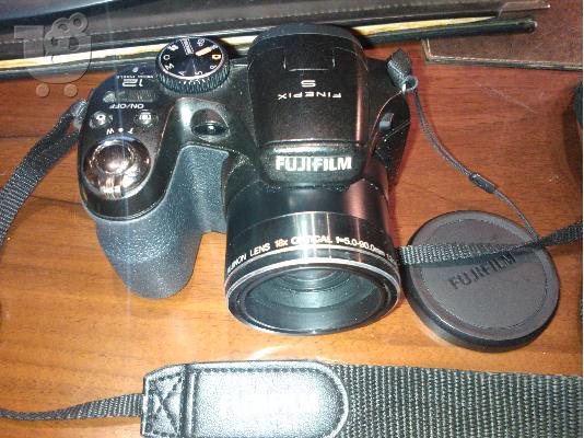 PoulaTo: πωλειται ψηφιακη φωτ. μηχανη fujifilm