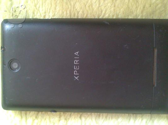 PoulaTo: sony xperia E