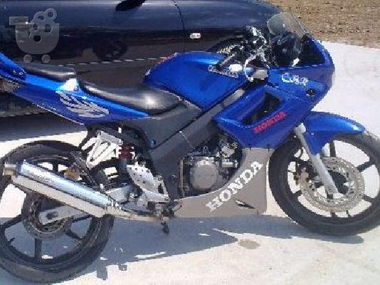 PoulaTo: HONDA CBR 125 R '05