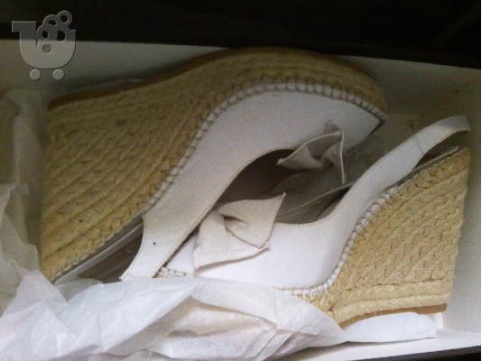 Γυναικεία παππούτσια ν 37-38 αφόρετα στο κουτί τους