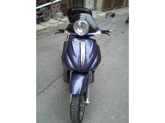 PIAGGIO Beverly 500 