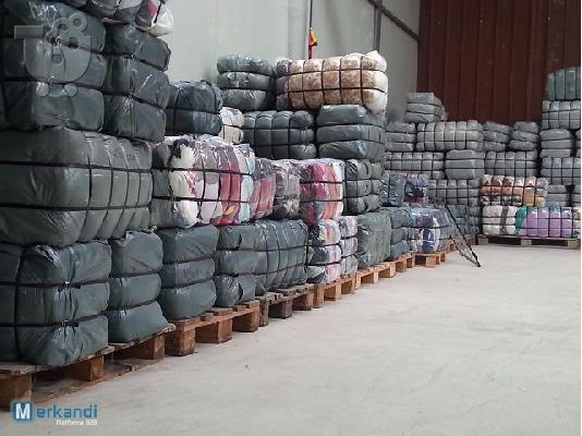 PoulaTo: Stock Μεταχειρισμένα ενδύματα από δεύτερο χέρι