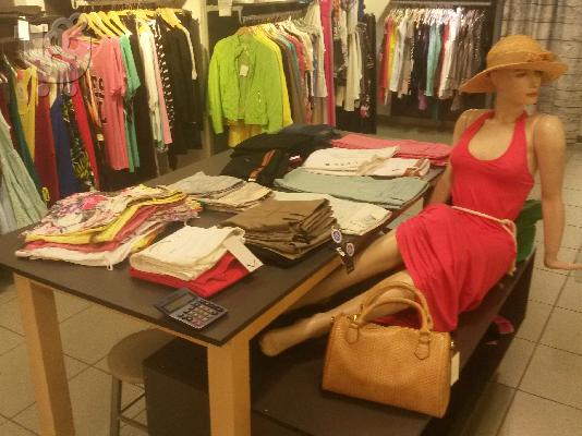 εξοπλισμος καταστηματος ενδυματων