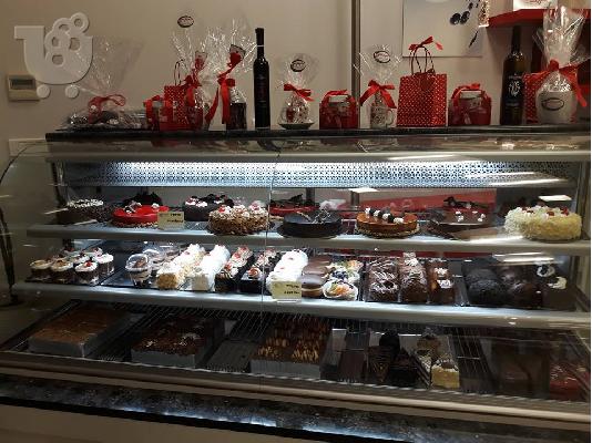 Πωλείται ολόκληρη Έκθεση Ζαχαροπλαστείου.