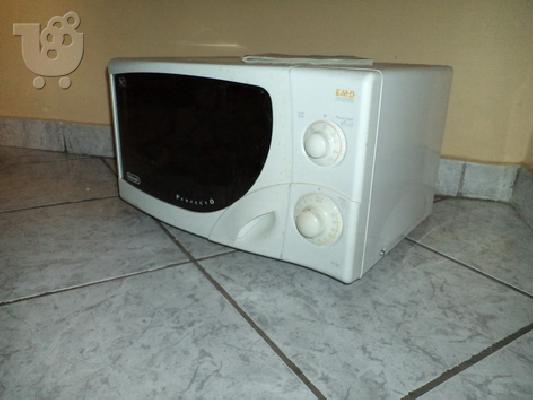 φουρνος μικροκυματων delonghi MW 401