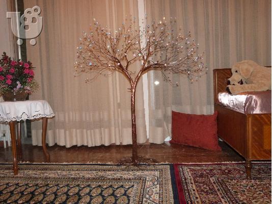 PoulaTo: ΧΕΙΡΟΠΟΙΗΤΟ ΔΙΑΚΟΣΜΗΤΙΚΟ ΔΕΝΤΡΟ