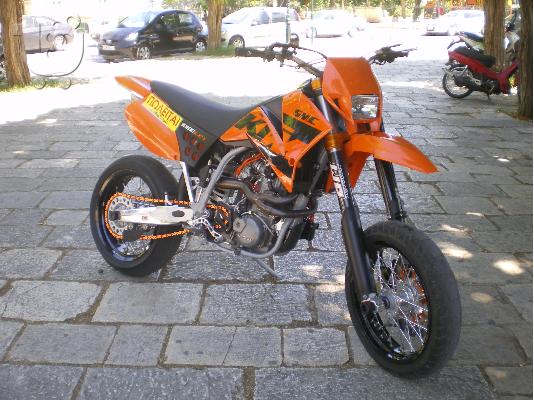 PoulaTo: KTM 625, 660 SMC '04