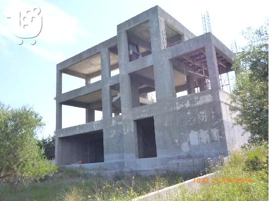 Στην Ρόδο οικοδομή σε μπετά 170 τ.μ σε οικόπεδο 1.150 τ.μ...