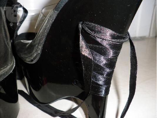 CLUB SHOES