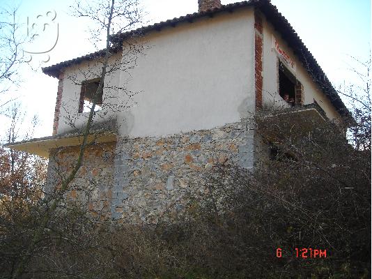 ΜΟΝΑΔΙΚΗ ΠΡΟΣΦΟΡΑ ΟΙΚΟΠΕΔΟ ΜΕ ΗΜΙΤΕΛΗ ΚΑΤΟΙΚΙΑ