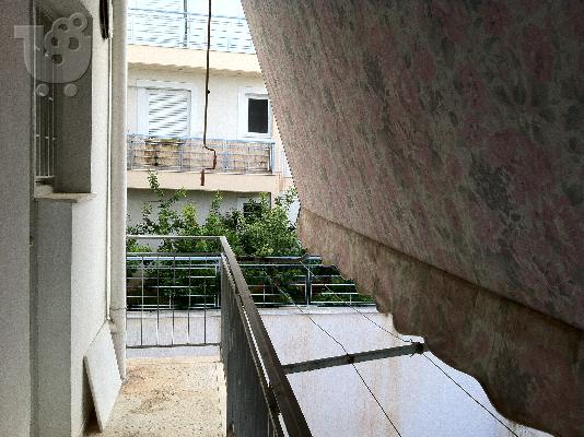 PoulaTo: STUDIO