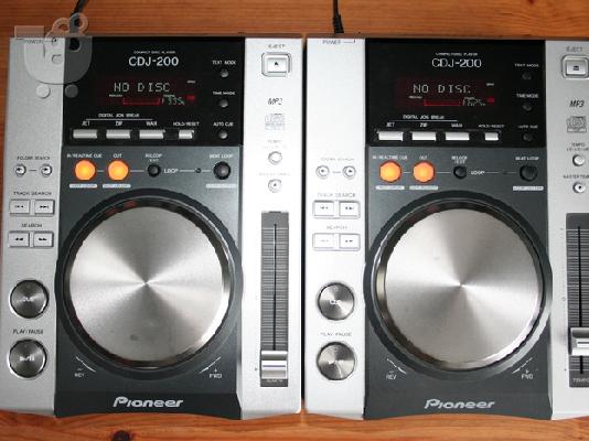 PoulaTo: CDJ-200 X 2