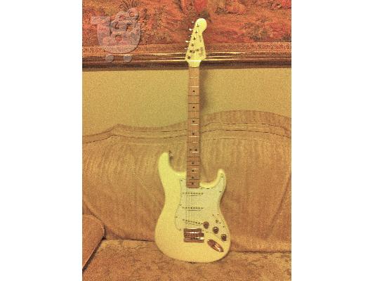 PoulaTo: κιθαρα FENDER STRAT ΣΥΛΛΕΚΤΙΚΗ