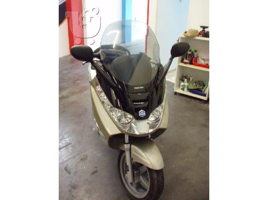 PIAGGIO X8 200 