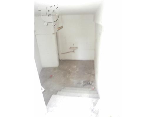 ΤΡΙΑΝΔΡΙΑ Φιλικής Εταιρείας 12, αποθήκη 13 τ.μ.