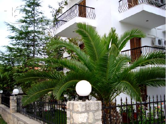 PoulaTo: Apartments Eytyxia