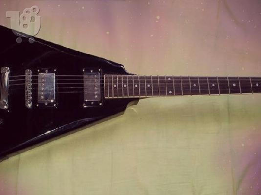 PoulaTo: Saming flying V Series