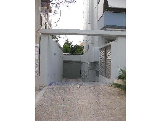 PoulaTo: Υπόγειο Parking κοντά το κέντρο της Γλυφάδας