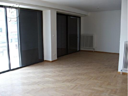 enoikiazetai palaio falhro
