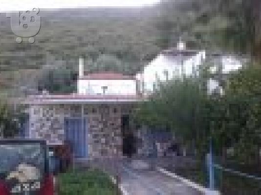PoulaTo: ευκαιρία.. εξοχικό μπροστά στην θάλασσα...