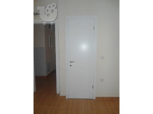 Πορτα εσωτερικου χωρου , λευκη λακα 2,06 χ 0,62
