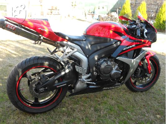 HONDA CBR 600 RR 