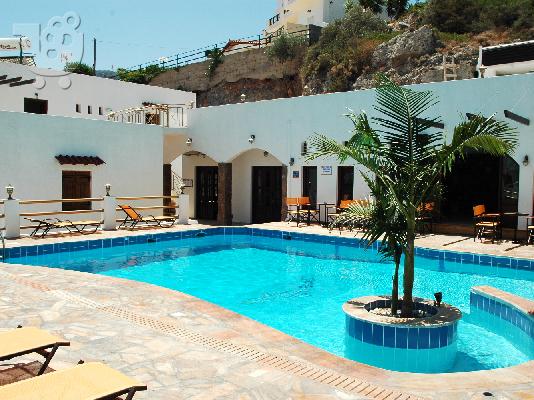 PoulaTo: anny sea and sun apartments