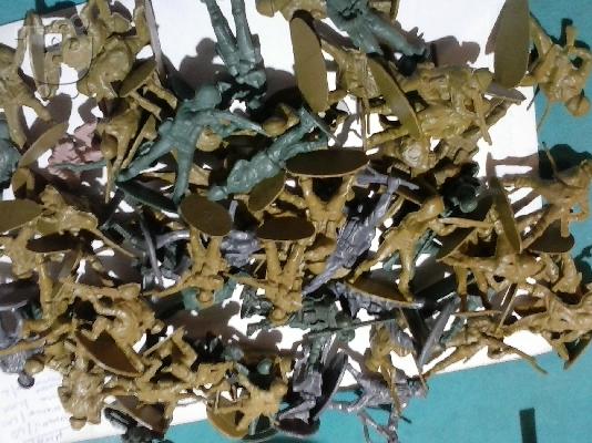 PoulaTo: 74  ΦΙΓΟΥΡΕΣ 1/32 ΔΙΑΦΟΡΕΣ