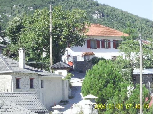 PoulaTo: Πωλείται διώροφη οικοδομή στους Ασπραγγέλους στα Ζαγοροχώρια.