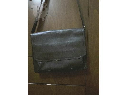 PoulaTo: Τσάντα ώμου δερματίνη χρήση unisex 11 € Θεσσαλονίκη