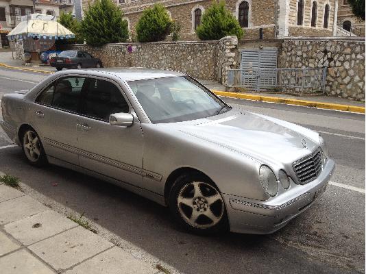 PoulaTo: MERCEDES E 200 '00