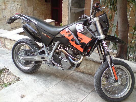 PoulaTo: KTM LC4 640 Supermoto '05