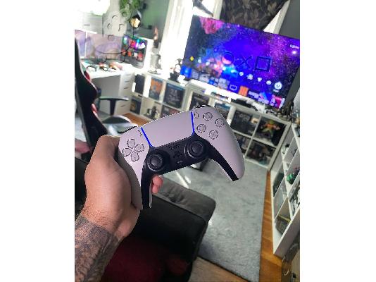 iPhone / Ps5 προς πώληση.