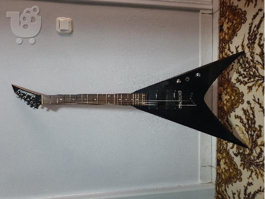 PoulaTo: Jackson Guitar