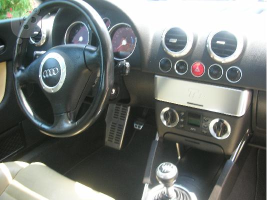 AUDI TT 