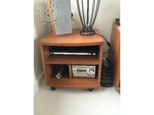 PoulaTo: mini επιπλο HiFi Neoset