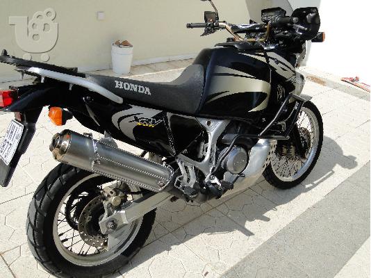 PoulaTo: HONDA XRV 750 Africa Twin '03