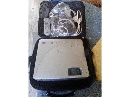 PoulaTo: Video/Data Projector SONY VPL-CX11