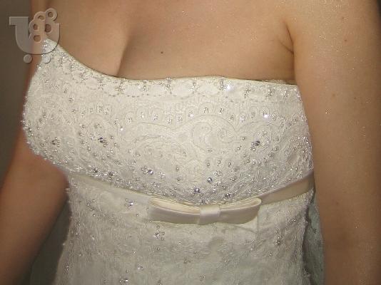 PoulaTo: ΝΥΦΙΚΟ ''pronovias'' 2013